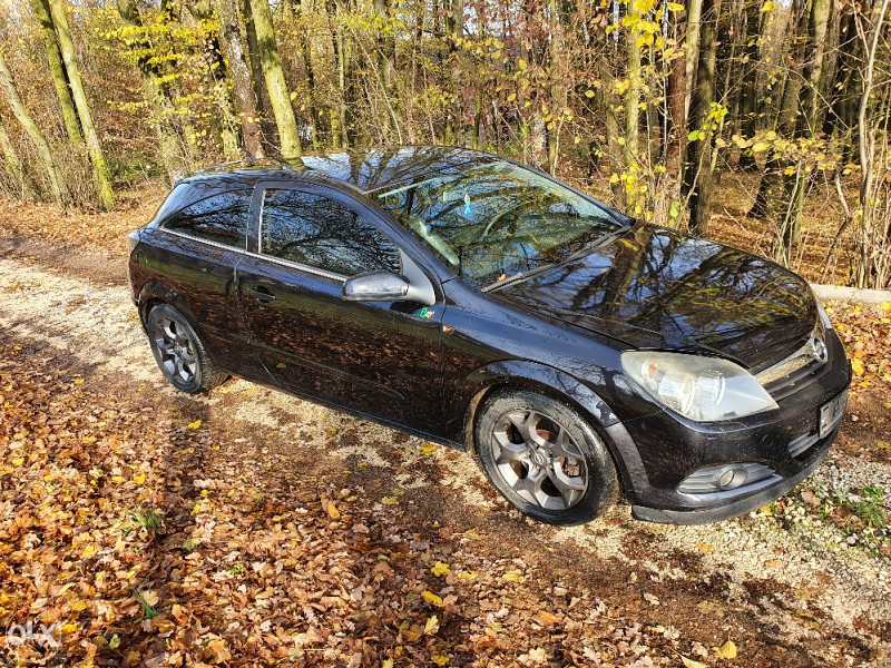 Vrata Prva Prednja Desna Opel Astra H Gtc 06g Vrata OLX Ba