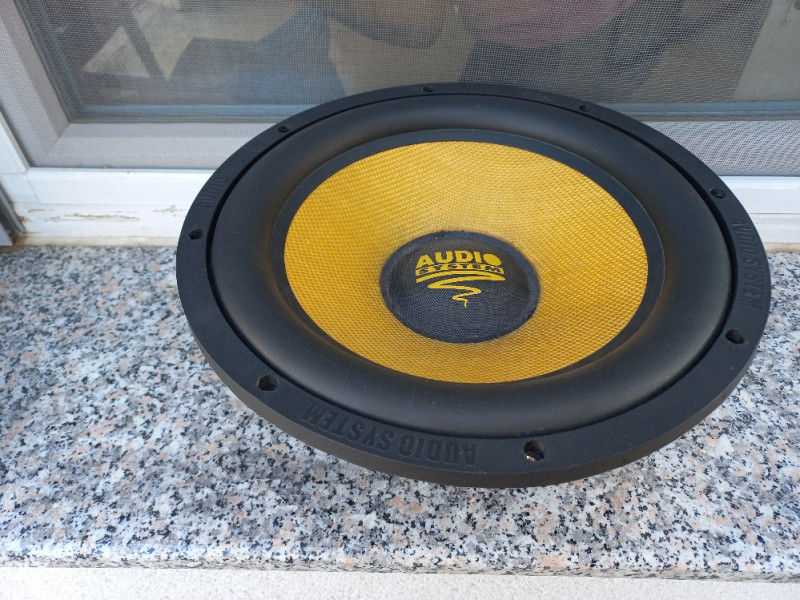 Prodajem Woofer Audio System Bass Woofer I Kutije OLX Ba