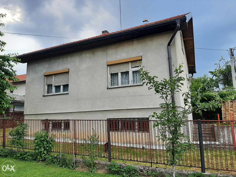 Prodaje Se Ku A Pov M Paprikovac Banjaluka Ku E Olx Ba