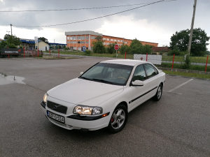 Volvo S80 2,5 dizel 1600km