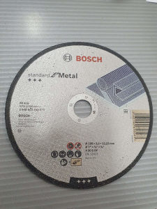 BOSCH rezna ploča RP 180X3 standard for metal LPP