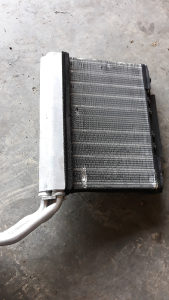 MALI HLADNJAK Bmw e39 kabine