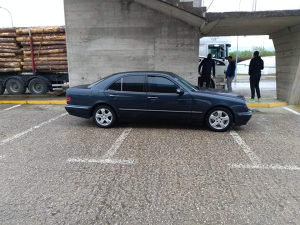 Mercedes-Benz W210 E 270 2.7CDI Avantgard