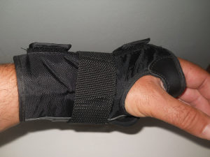 Bandazer za rucni zglob za desnu ruku