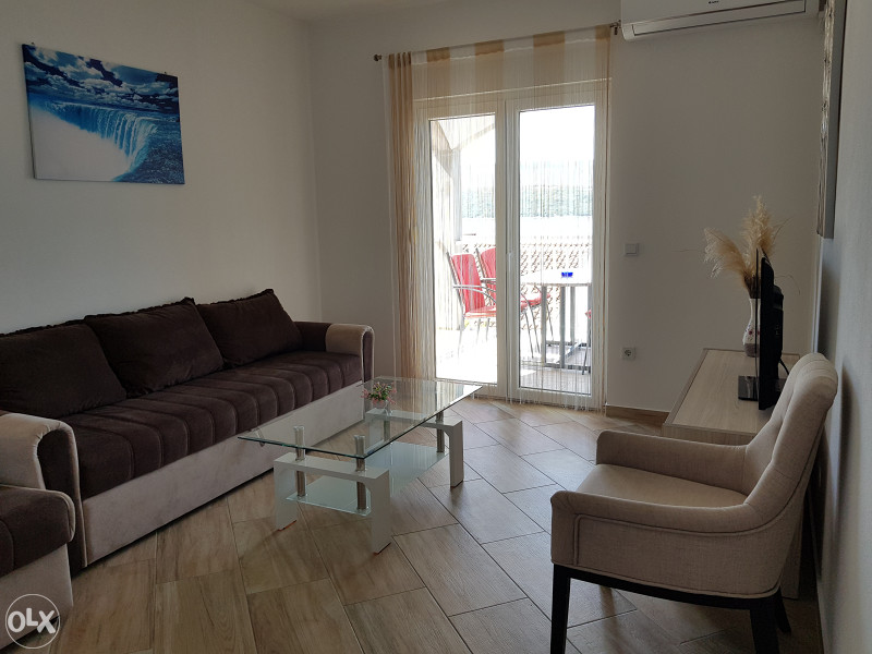 Novoopremljeni Apartmani OBAD uz more Neum