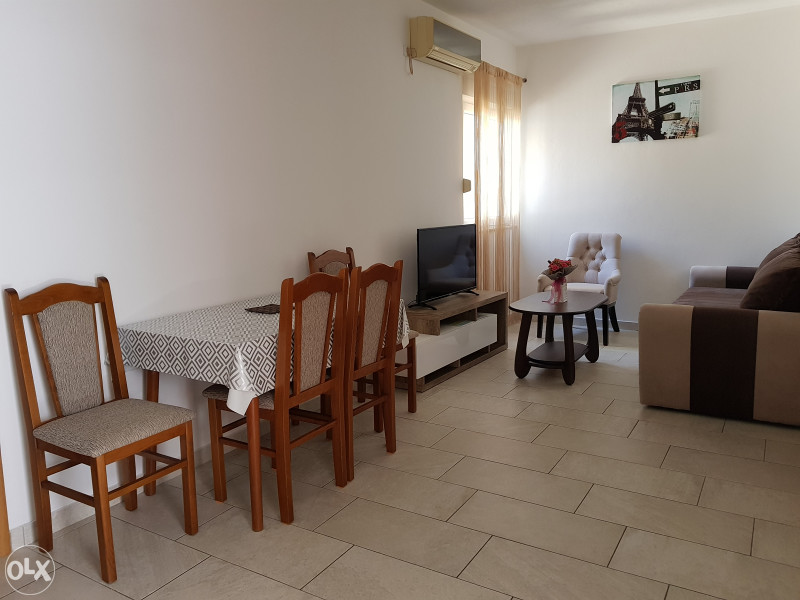 Novoopremljeni Apartmani OBAD uz more Neum