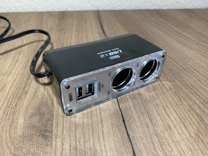 Razdjelnik upaljaca za auto USB punjac upaljaca