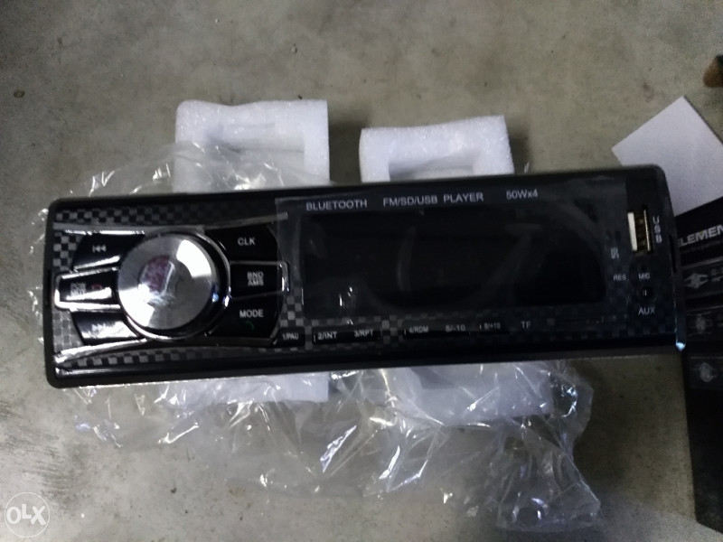 Auto radion razna vrste, mp3, mp5, dvd, CD, usb