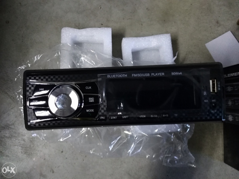 Auto radion razna vrste, mp3, mp5, dvd, CD, usb
