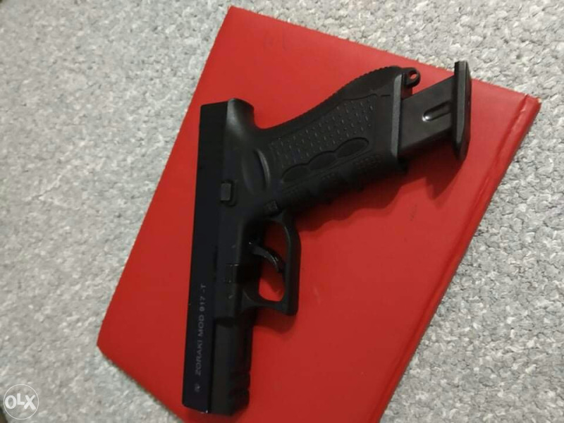 PLINSKI PIŠTOLJ "ZORAKI" M 917 T,9 mm