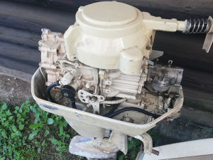Motor za čamac
