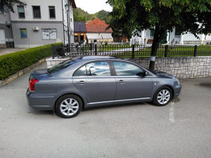 Toyota Avensis 2.0 dizel