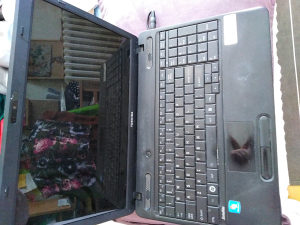 laptop Toshiba satellite C650D