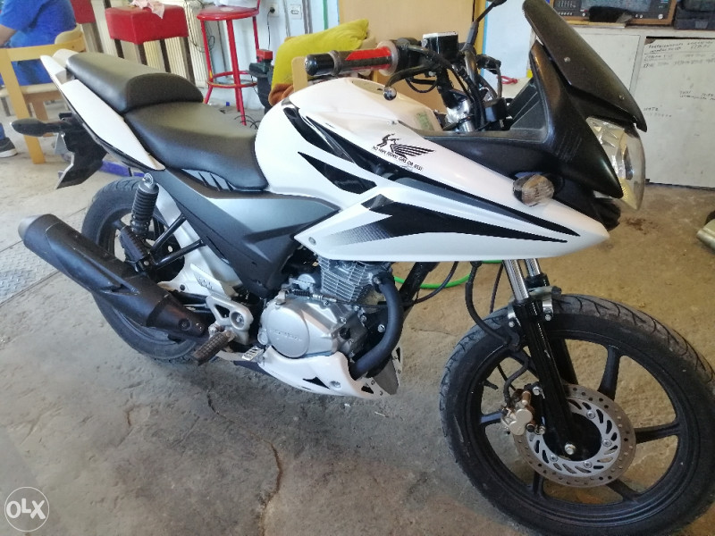 HONDA CBF 125, 2011 GOD, TOP STANJE