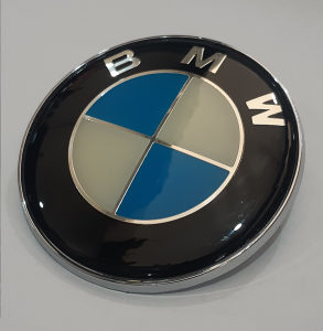 ZNAK BMW PREDNJI