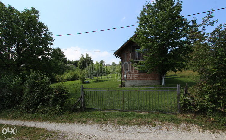 Zemljišna parcela sa manjim objektom, Nadosjek, Ilidža