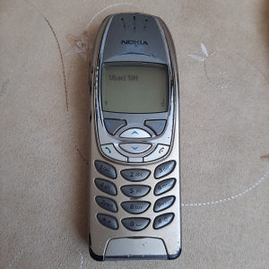 NOKIA 6310I NA SVE KARTICE NAS MENI