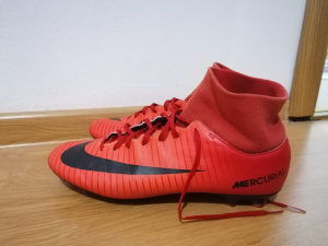 Kopacke 44 broj Nike