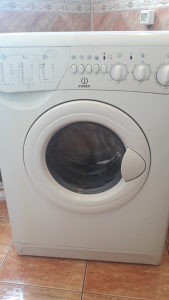 mašina za pranje i sušenje veša INDESIT dijelovi