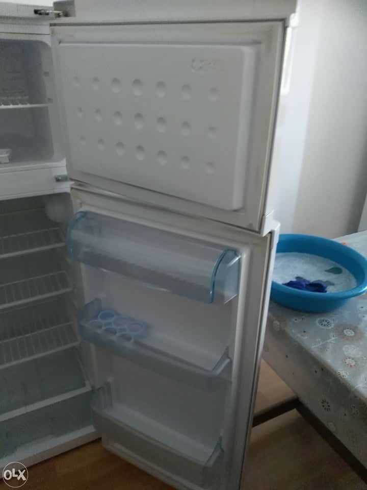 Frizider beko dsa 25012