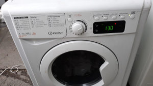 VES MASINA INDESIT. PERE+SUŠI 7+5kg