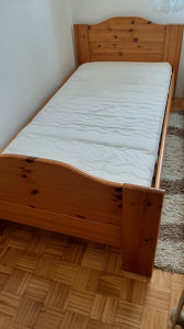 Krevet drveni