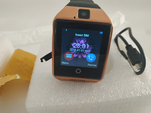Smartwatch,touchscreen,sim kartica,kamera,kalkukator