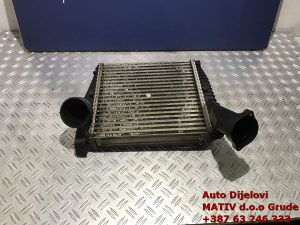 Interkuler VW Touareg 5,0 TDI 2005 7L0145803A
