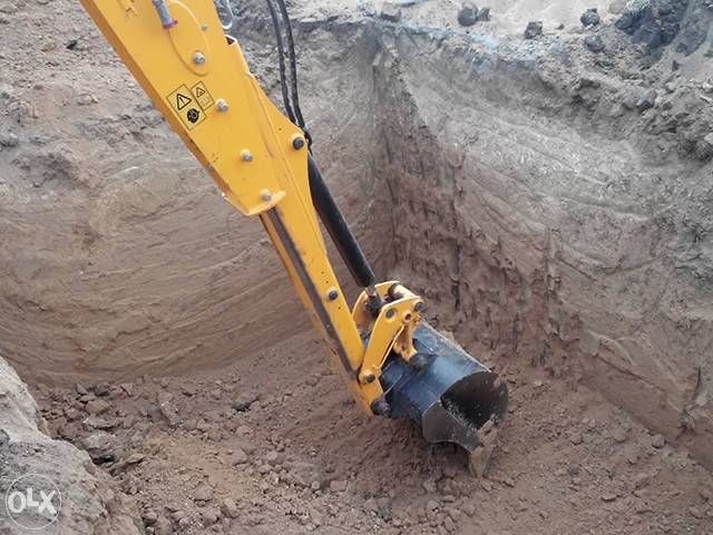 Zemlja za nasip, humus 2.klase 6m3-50 km sa prevozom