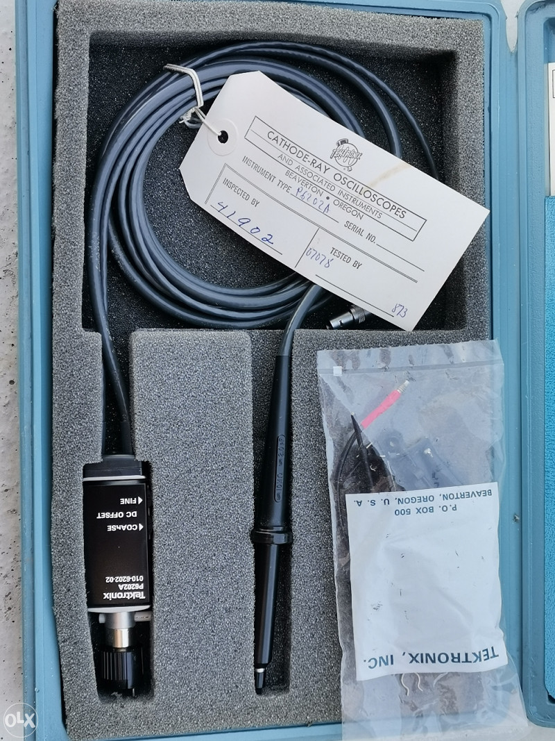 Analogni osciloskop Tektronix 2235A