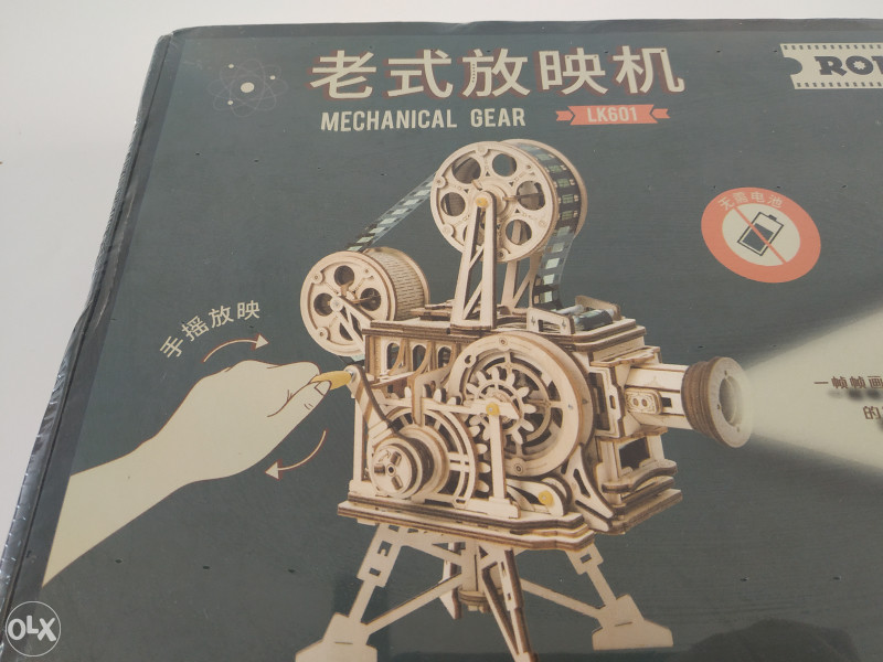 ROKR LK601 Vintage Movie Projector Kickstarter maketa