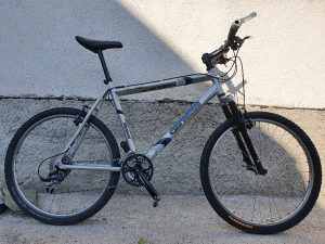 Biciklo mtb 26" 3x9 full deore rock shox