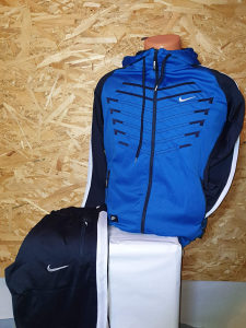 Trenerka muska prelijep model trenerki NIKE