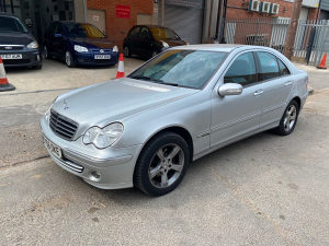 Mercedes c200 AVANTGARDE