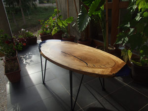 Klub sto, epoxy table
