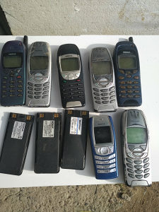 Antika mobiteli
