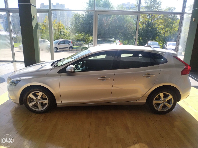 VOLVO V40 2.0 D2 POWERSHIFT