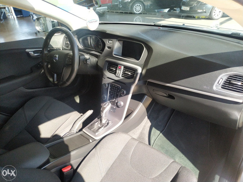 VOLVO V40 2.0 D2 POWERSHIFT