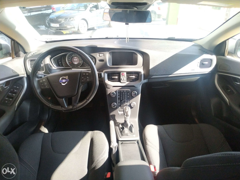 VOLVO V40 2.0 D2 POWERSHIFT