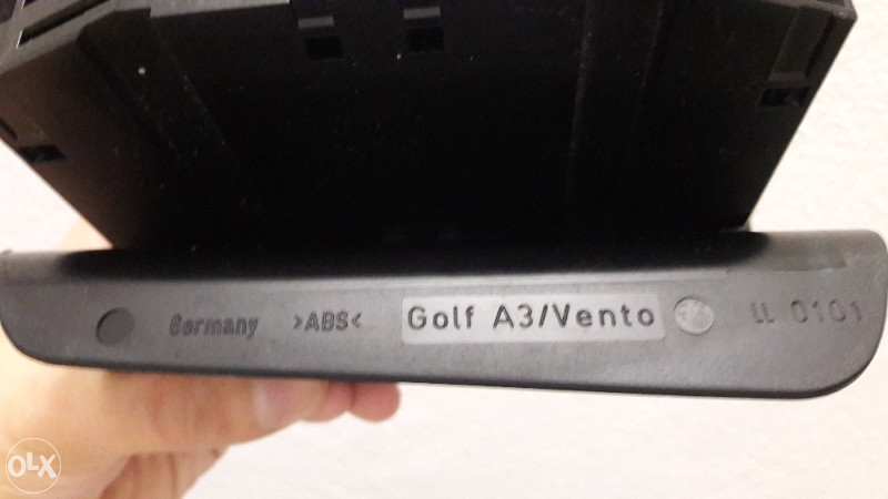 VW Golf 3 Vento fischer CD Box (C-box)