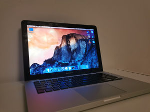 Macbook Pro 13-inch, i7