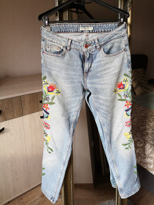 Hlace sa cvijetnim detaljima XS-Zara