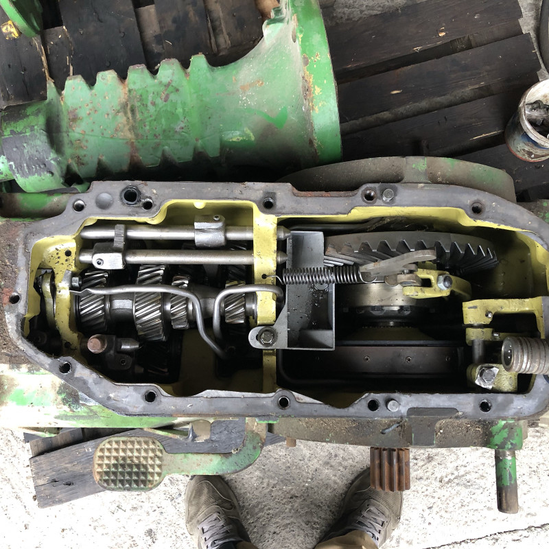 Dijelovi traktor john deere