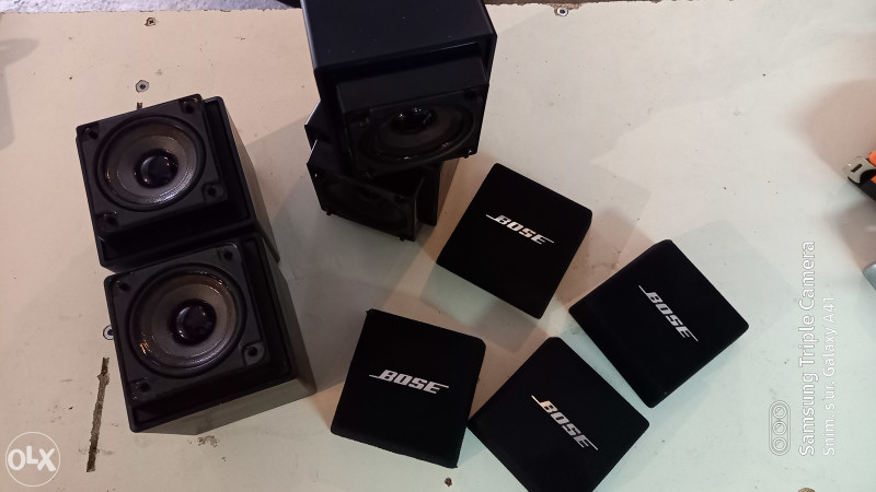 Bose zvucnici sateliti cube ACOUSTIMASS AM5 