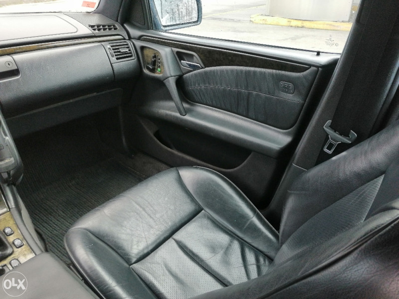 Mercedes-Benz E 200 Benzin-plin ful oprema