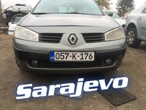 Megane 2 branik prednji karambolka prednja DIJELOVI