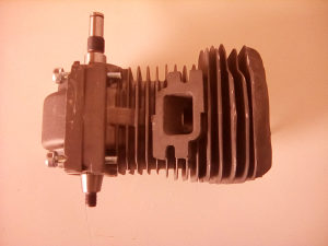 Motor Stihl 023 230 radilica cilindar klip lezajevi