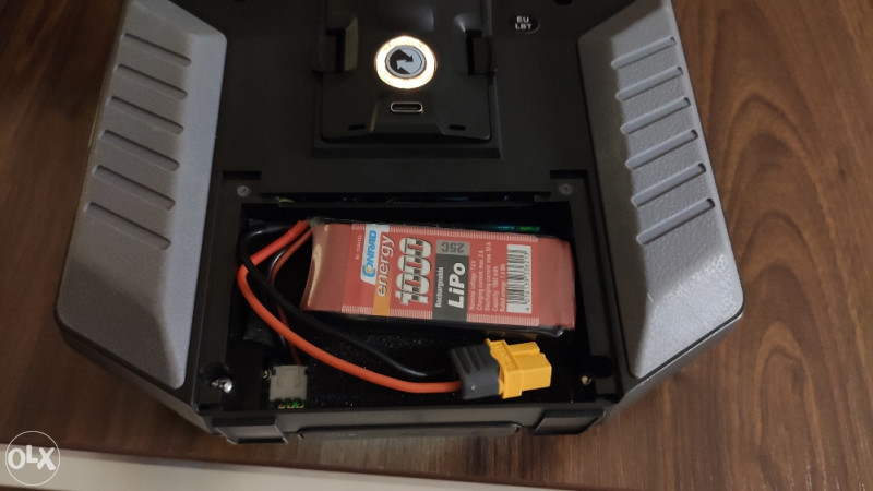 Taranis QX7 sa Crossfire Micro TX modulom plus baterija