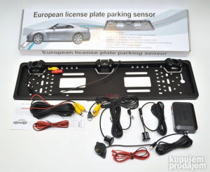 Rikverc kamera i Parking senzori u registarskoj tablici