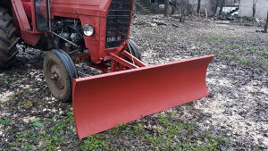 Grn, ralica, raonik za snijeg za traktor IMT 542
